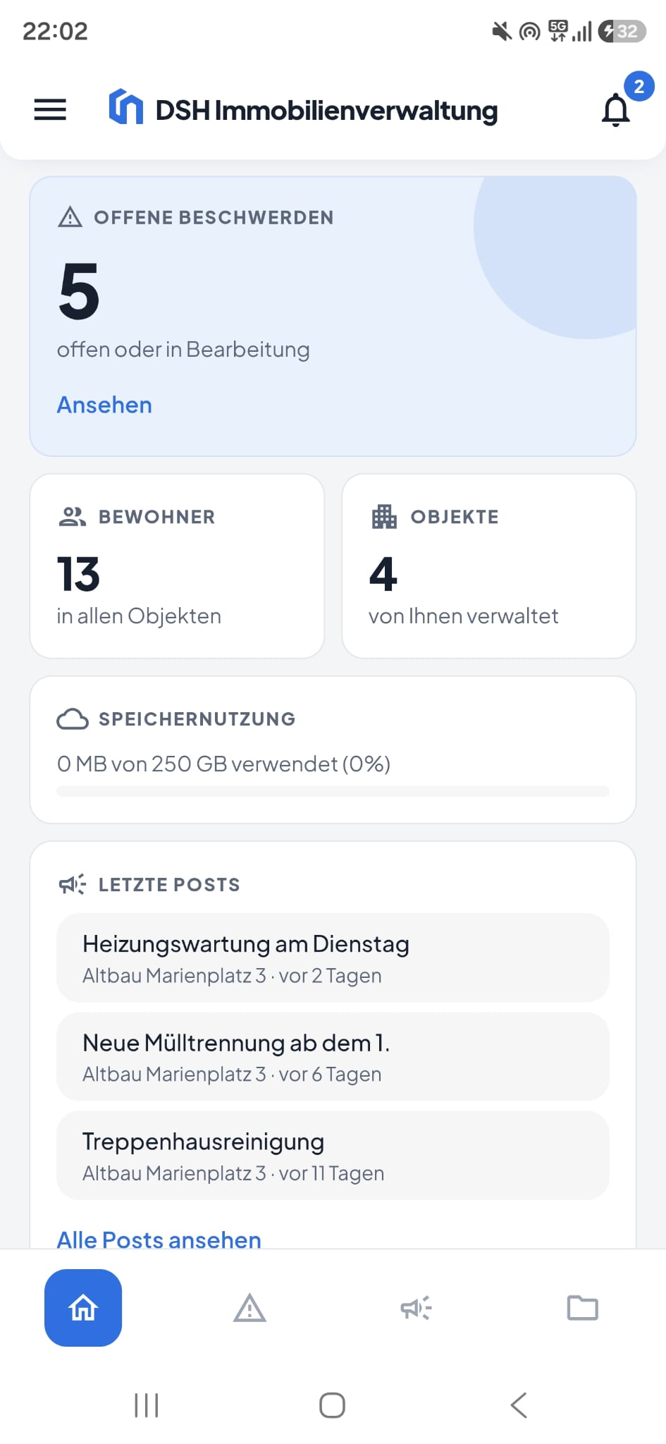Startbildschirm der App: sechs offene Beschwerden, zwölf Mitglieder, drei Communities, Speicherstand und die letzten Mitteilungen